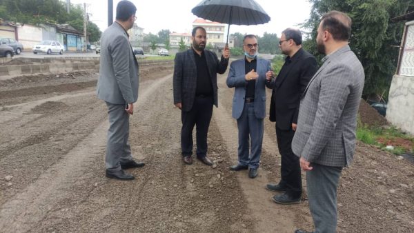 گزارش تصویری بازدید میدانی محمد حسین واثق کارگرنیا رئیس شورای اسلامی شهر رشت از وضعیت  آسفالت ، معابر عمومی و فضای سبز شهر در برخی از نقاط مربوط به مناطق سه و پنج شهرداری رشت