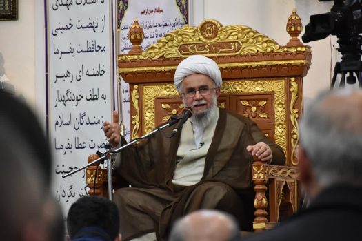 قدم برداشتن برای نظام جمهوری اسلامی در ظل مقام معظم رهبری  قدم برداشتن در راستای تعجیل در امر فرج امام زمان (ع) است