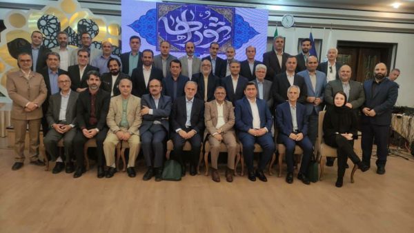 حرکت زیبای شورای رشت در تجلیل از پیشکسوتان شورا حرکت زیبای شورای رشت در تجلیل از پیشکسوتان شورا