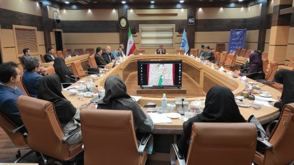 برای مادران خانهدار صاحب فرزند، حقوق و بیمه برقرار شود برای مادران خانهدار صاحب فرزند، حقوق و بیمه برقرار شود
