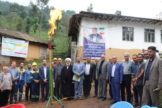 شعله گاز در ارتفاعات شهرستان اَملش برافروخته شد