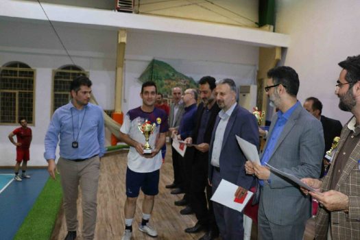 در مسابقات فوتبال(گل کوچک) برقی ها اول و دوم شدند