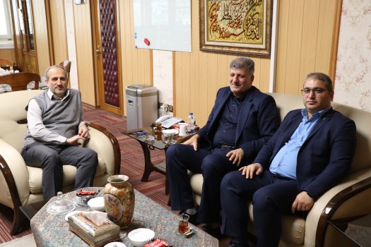 دیدار دکتر مهرداد گودرزوند چگینی نماینده مردم  شریف شهرستان رودبار در مجلس شورای اسلامی، دکتر اسحق جمال امیدی مدیر عامل و نایب رئیس هیئت مدیره شرکت سیمان خزر با مهندس چگنی معاون وزیر و مدیر عامل شرکت ملی گاز ایران