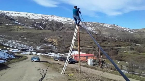 برقراری مجدد ارتباطات منطقه کوهستانی دیلمان شهرستان سیاهکل برقراری مجدد ارتباطات منطقه کوهستانی دیلمان شهرستان سیاهکل