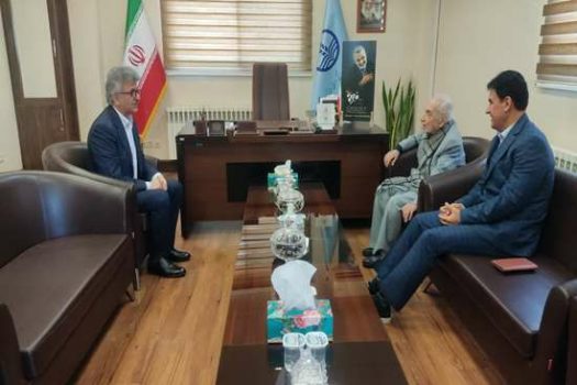 نشست خیر بنام ایرانی با رئیس دانشگاه علوم پزشکی گیلان نشست خیر بنام ایرانی با رئیس دانشگاه علوم پزشکی گیلان