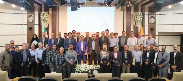 از کارکنان نمونه شرکت گاز گیلان تجلیل شد از کارکنان نمونه شرکت گاز گیلان تجلیل شد
