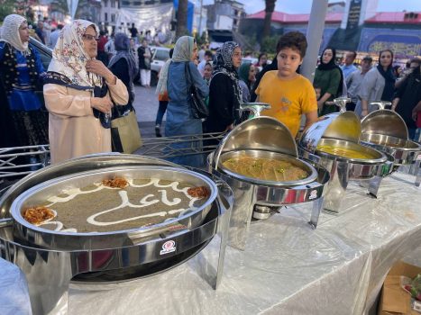 برپایی میز خوراک "یوم الطعام" در شهر رشت،اولین شهر خوراک جهان در یونسکو در پیاده راه فرهنگی شهدای ذهاب/مردم رشت مهمان سفره امیرالمومنین(ع) شدند برپایی میز خوراک “یوم الطعام” در شهر رشت،اولین شهر خوراک جهان در یونسکو در پیاده راه فرهنگی شهدای ذهاب/مردم رشت مهمان سفره امیرالمومنین(ع) شدند