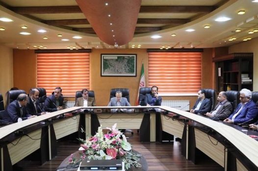برگزاری نشست مشترک رییس، اعضای شورای اسلامی و شهردار رشت با مسئول بسیج اصناف استان گیلان برگزاری نشست مشترک رییس، اعضای شورای اسلامی و شهردار رشت با مسئول بسیج اصناف استان گیلان
