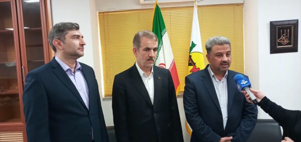 بازدید مدیرعامل توانیر از پست ٢٣٠ كیلوولت شهید حق بین رشت بازدید مدیرعامل توانیر از پست ٢٣٠ كیلوولت شهید حق بین رشت