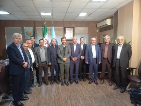 اولین نشست هم اندیشی مدیران واحدهای تولید فولاد شهر صنعتی رشت در دادگستری سنگر برگزار شد اولین نشست هم اندیشی مدیران واحدهای تولید فولاد شهر صنعتی رشت در دادگستری سنگر برگزار شد
