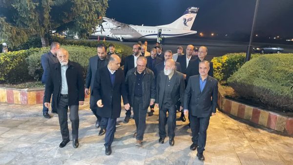 ورود مهندس چمران رئیس مجمع مشورتی روسای  شوراهای اسلامی کلانشهرهای کشور و دکتر دبیری معاون پارلمانی رئیس جمهور به شهر رشت
