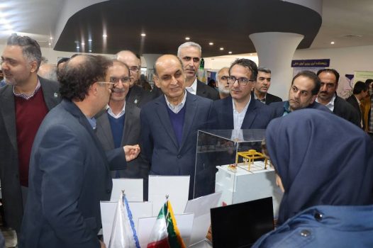 استاندار گیلان در غرفه آب گیلان در بیست و پنجمین نمایشگاه دستاوردهای پژوهش، فناوری و فن بازار استان گیلان حضور یافت استاندار گیلان در غرفه آب گیلان در بیست و پنجمین نمایشگاه دستاوردهای پژوهش، فناوری و فن بازار استان گیلان حضور یافت