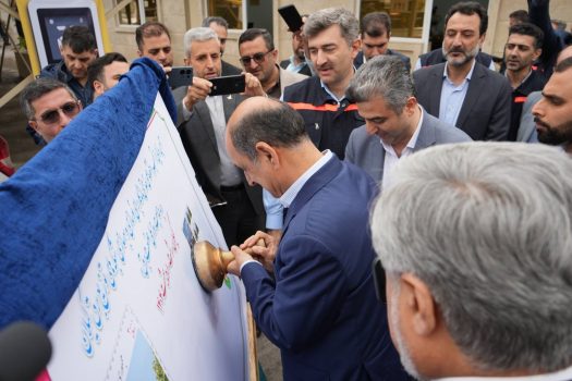 رونمایی از تمبر اختصاصی «خدمتی ماندگار برای نوسازی و بهسازی شبكه‌های توزیع برق گیلان»