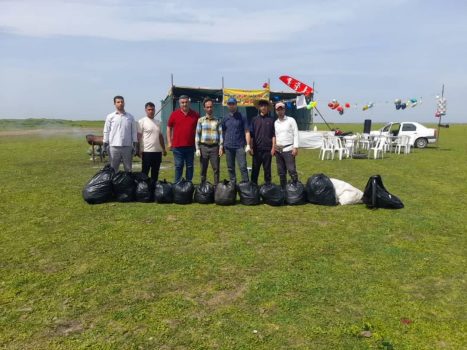 پاکسازی محیط زیست روستای جیرسرباقرخاله بخش چوکام شهرستان خمام