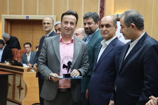 امین بشارتی مدیر روابط عمومی منابع طبیعی و آبخیزداری استان گیلان به عنوان روابط عمومی برتر دست یافت