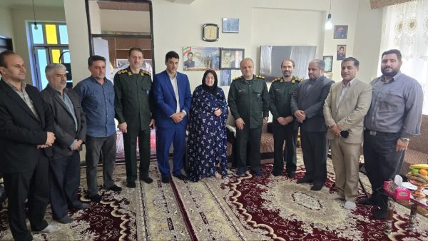 نسل خدمت ادامه‌دهنده راه شهداست