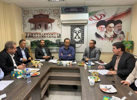 منطقه چهار در بخش گردشگری، ظرفیت‌های ارزشمندی دارد /توسعه پایدار بدون حضور سرمایه‌گذاران بخش خصوصی ممکن نیست/باید جایگاه رشت را در میان شهرهای سرمایه‌پذیر ارتقا دهیم