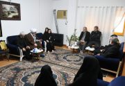 خانواده‌های شهدا سرمایه‌های معنوی انقلاب اسلامی‌اند