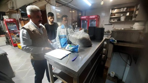 ۲۵ کیلوگرم گوشت چرخ‌کرده غیرقابل مصرف در رودبار معدوم شد