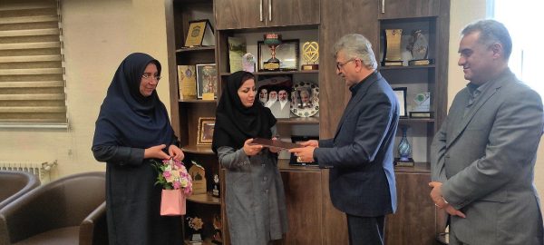 تجلیل رئیس دانشگاه علوم پزشکی گیلان از پرستار فرزند شهید