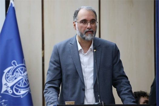 دریانوردان طلایه داران تامین کالاهای اساسی کشور هستند